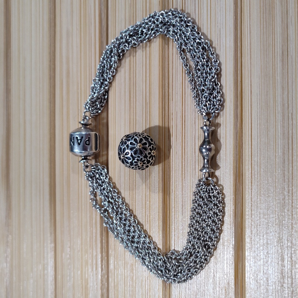 Pandora Multi-Chain Bracelet with Charm/Clip - Picture 3 of 4